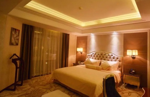 The Street of Phoenix Hotel | Ballad Jin Ling Hotel