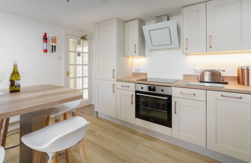 Derbyhaven Cottage | Balladuke Farmhouse - a holiday cottage that sleeps 6 guests in 4 bedrooms