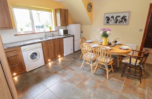 Ballinafad Cottage | BALLAGHBOY COTTAGE, pet friendly in Boyle, County Roscommon