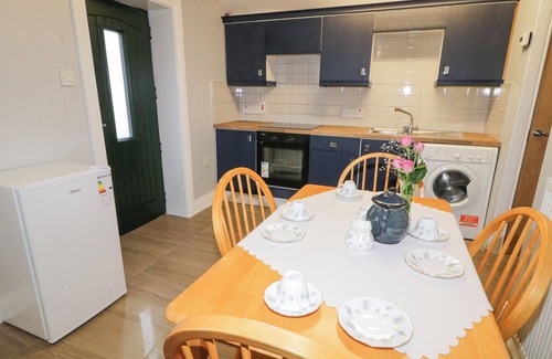 Newry Cottage | BALLARD COTTAGE ANNEXE, pet friendly in Newry, Northern Ireland