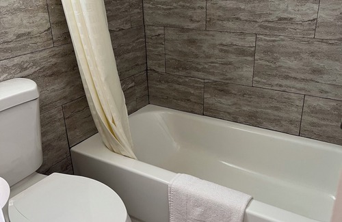 Ballinger Hotel | Ballinger Inn