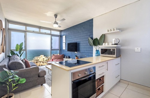 Ballito Apartment | Ballito Beachfront, 360º Views | Walk to Beach