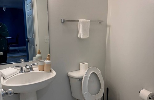 Ashton Heights Apartment | Ballston Escape 3 Beds