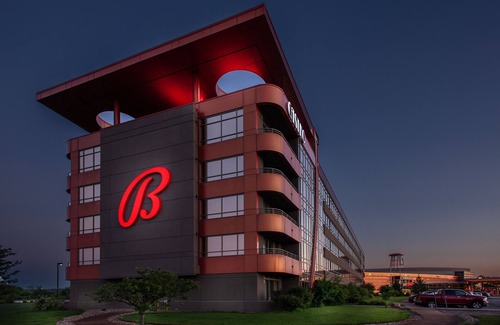 Milan Hotel | Bally's Quad Cities