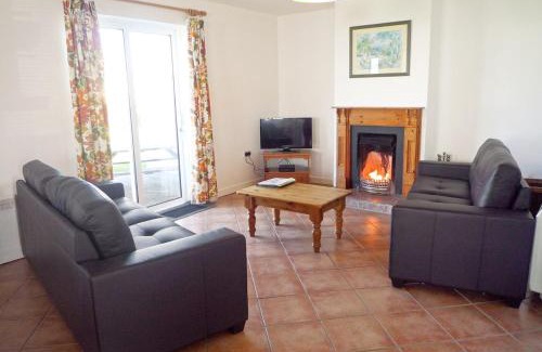 Ballybunion House | Ballybunion Holiday Cottages No 27 by Trident Holiday Homes