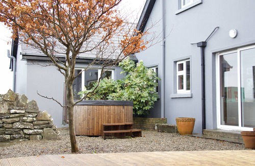 Doolin House | Ballyvara House - a two story that sleeps 28 guests in 11 bedrooms