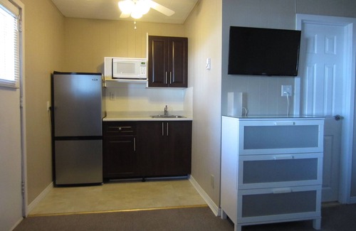 Balm Beach Hotel | Balm Beach Resort & Motel