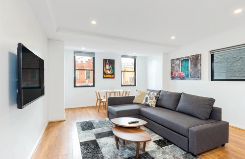 Rozelle Apartment | BALMAIN / ROZELLE LUXURY 1 BED APARTMENT (DAR3)