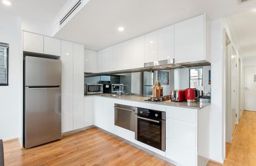 Rozelle Apartment | BALMAIN / ROZELLE LUXURY 1 BED APARTMENT (DAR3)