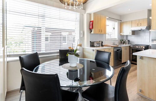 Mosman Apartment | Balmoral Escape - footsteps from beach
