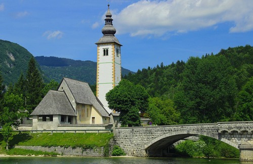 Ukanc Apartment | Balmy Apartment in Bohinjsko jezero near Lake
