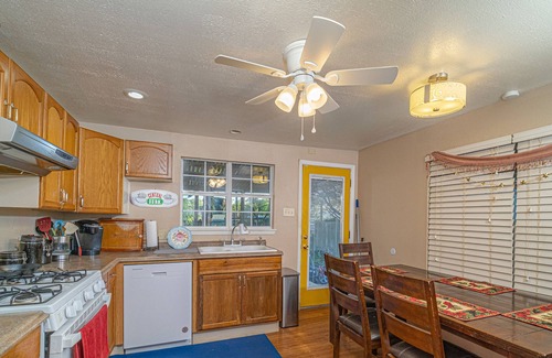 Flour Bluff House | Balmy Blue Beachy Bungalow