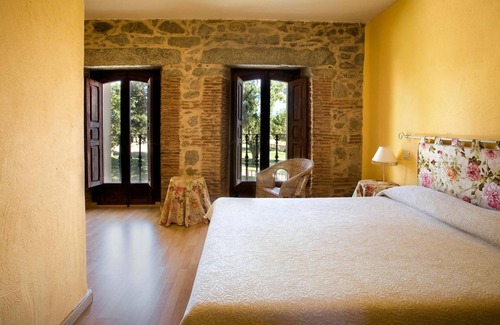 Bermillo de Sayago Hotel | Balneario de Almeida La Dama Verde