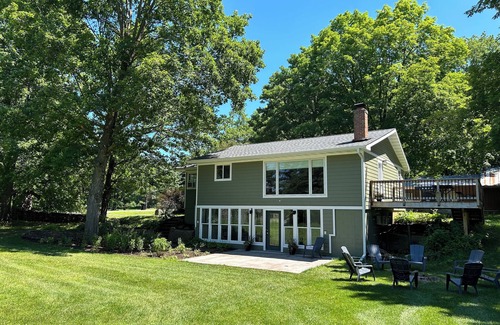 Balsam Lake Cabin | Balsam Lake Cabin and Pickleball Retreat