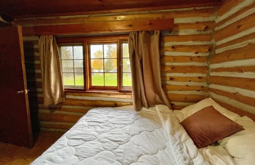 Rosedale Cottage | Balsam Lake Villa Cottages: 2-Bedroom Cottage #12