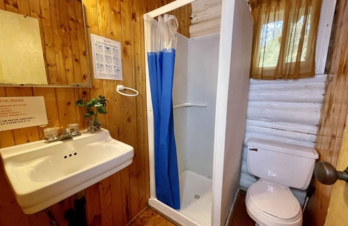 Rosedale Cottage | Balsam Lake Villa Cottages: 3-Bedroom Cottage #14