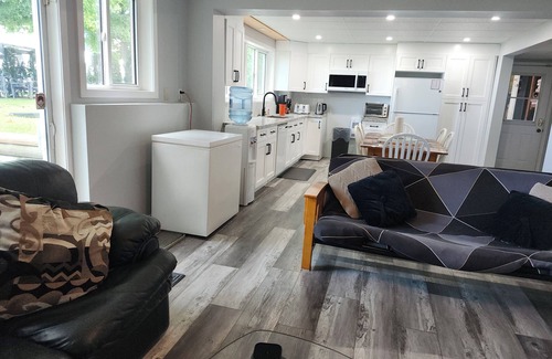 Kawartha Lakes Cottage | Balsam Lake Waterfront 5 Bedrooms, 3 Baths, 2 Kitchens, Sleeps 16, Dog friendly.