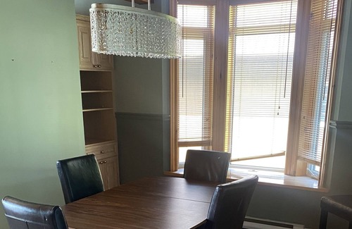 Rosedale House | Balsam lake’s Gem , Swimmable, 45 Min Oshawa