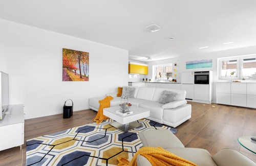 Kappeln Apartment | Baltic Sea Apartment Brise: 113 sqm, 5 persons, sea view, wellness bath and close to the beach