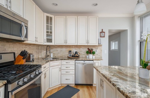 Downtown Baltimore House | Baltimore City Home close to Hopkins, Ravens, Orioles. Pet-friendly!