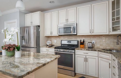 Downtown Baltimore House | Baltimore City Home close to Hopkins, Ravens, Orioles. Pet-friendly!