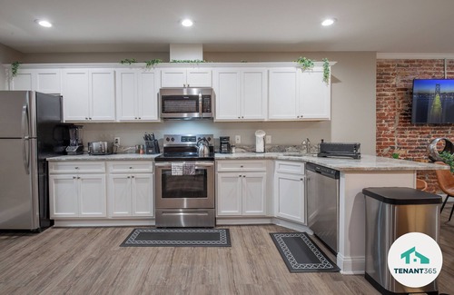 Downtown Baltimore Apartment | Baltimore's Best Home Away From Home