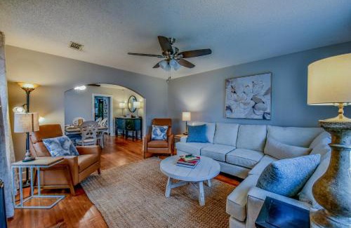 Forest Lake House | Bama Bungalow