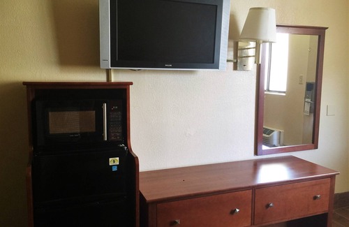 Huntsville Hotel | Bama Inn