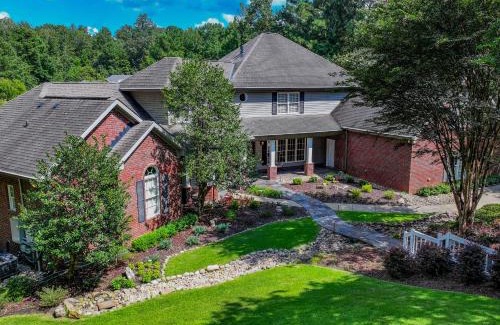 Tuscaloosa House | Bama Lakeside Retreat