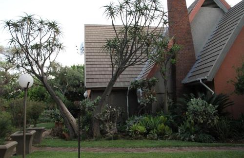 Rustenburg Cabin | Bambelela Lodge