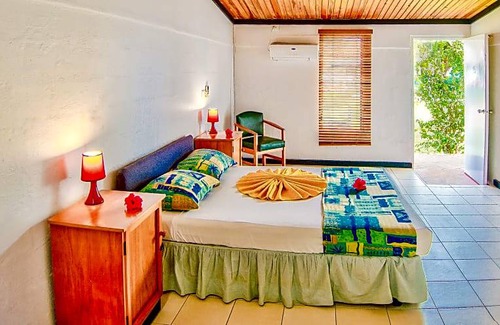 Wailoloa Hostel | Bamboo Beach