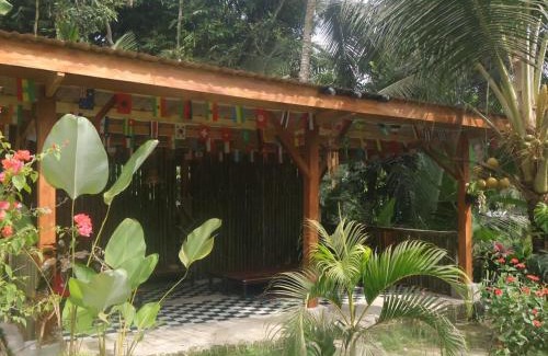 Kecamatan Sikur House | Bamboo Craft Homestay