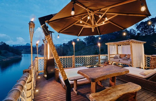 El Penol House | Bamboo Palace 1