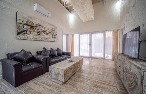 East Sumba Apartment | Bamboo Paradise Retreat - East Sumba