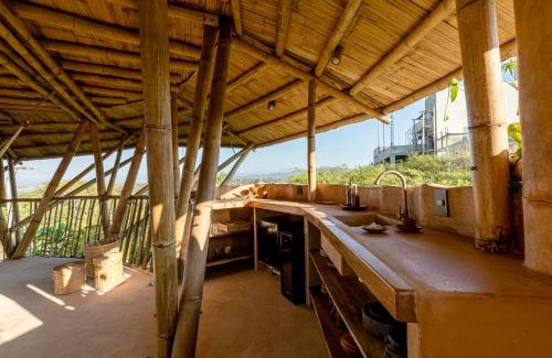 Barra de Colotepec Villa | Bamboo Tree House romantic & luxury retreat