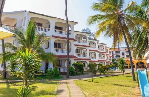 Bamburi Villa | Bamburi Beach Villa
