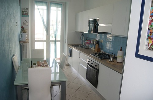 Santa Rita Apartment | Bamby House bright apartment, family-friendly, central and well served.