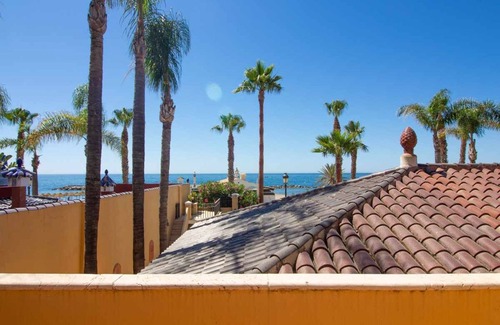 Puerto Banus House | Banús Sand House Super Villa in Puerto Banús facing the sea