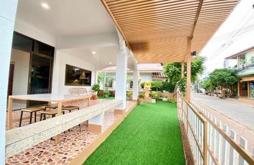 Koh Lan House | Ban Noen kohlarn