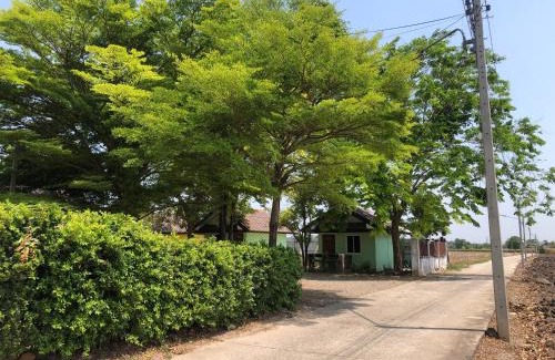 Takhli House | Ban Rai Plai Na บ้านไร่ปลายนารีสอร์ท