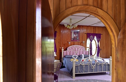 Armenia Cabin | Banana Bank Lodge