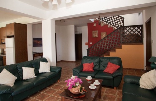 Kissonerga Villa | Banana Gardens Villa