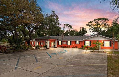 Orlovista House | Banana Leaf Villa-Vintage Vibes Suites