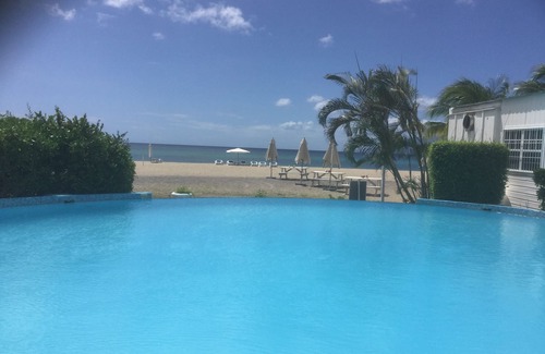 Jessups Village Villa | BANANAQUIT HOUSE -VILLA 1D -2BRD - Nelson Spring