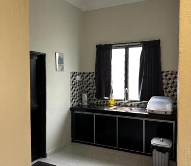 Kampung Banat Bawah House | Banat Village Stay