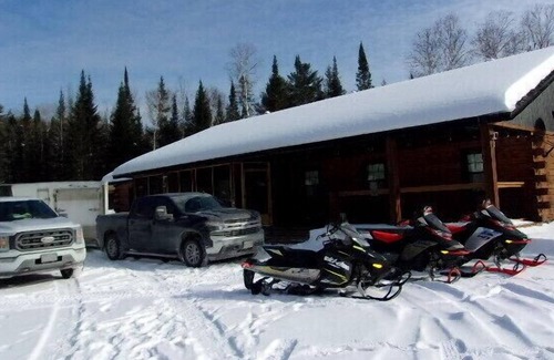 Hastings Highlands Cottage | Bancroft Log Cottage , 30 Acres Forest. Spring is here! Trails minutes away