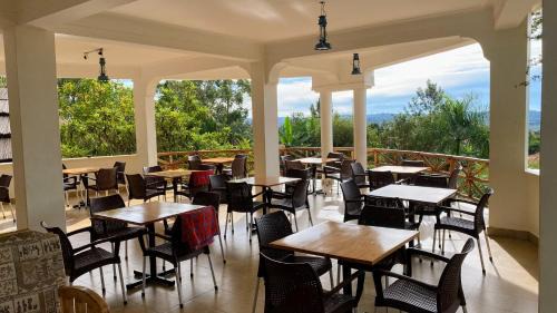 Masaka Hotel | Banda Lodge