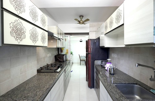 Bandra East Apartment | Bandra Lux stay - 2 BHK apartment