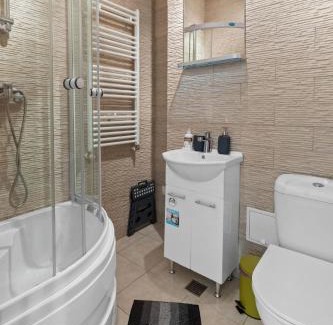 Baneasa Apartment | Baneasa Lake Large and Cozy Apartment