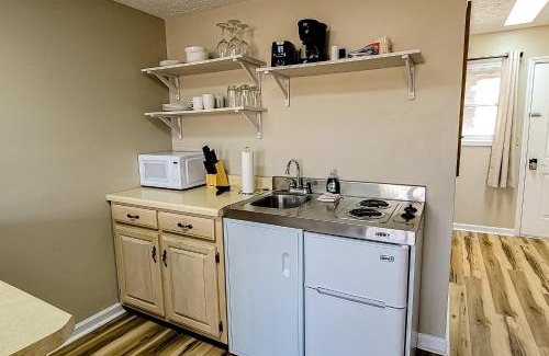 Baneberry Hotel | Baneberry Inn 1